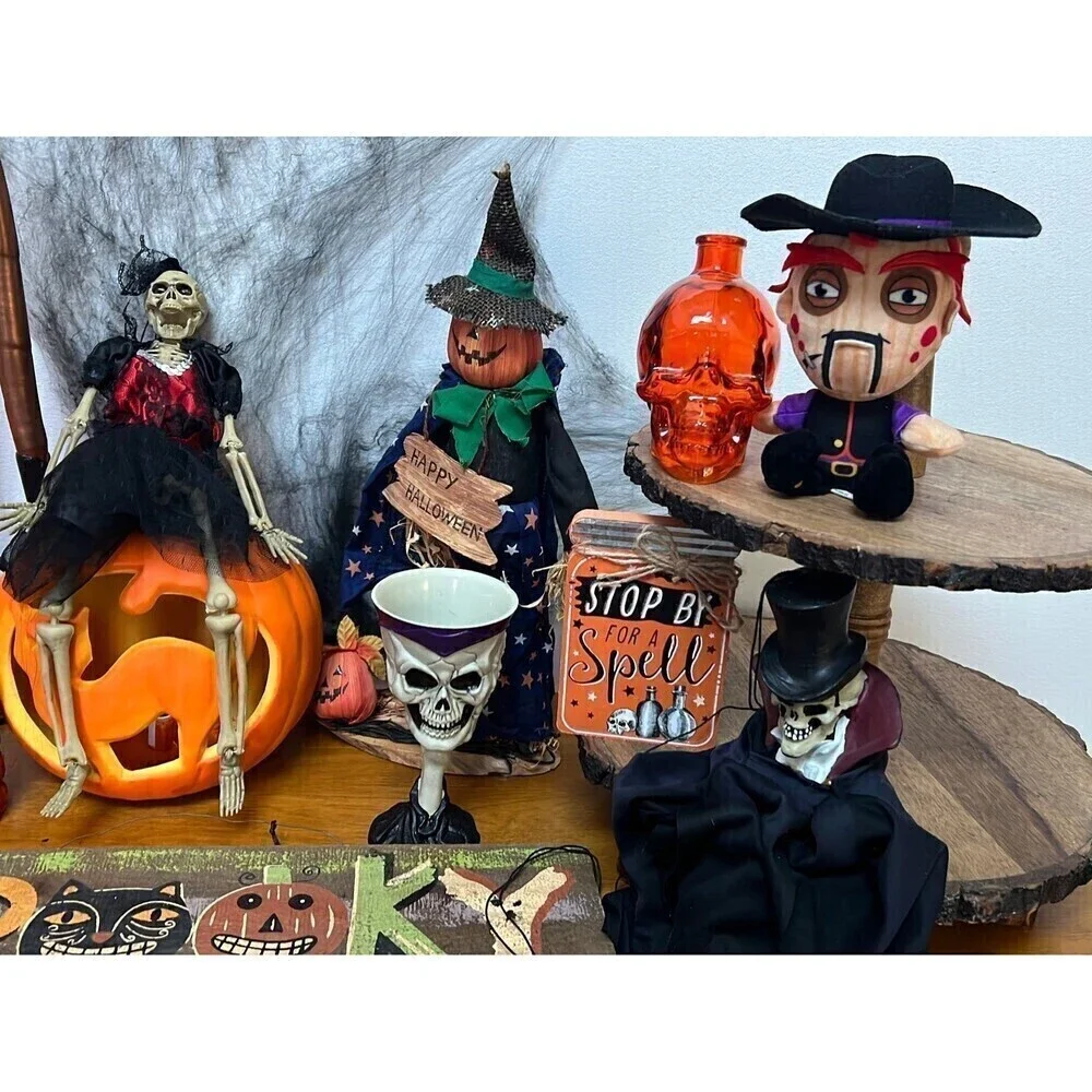 Halloween Decor Lot